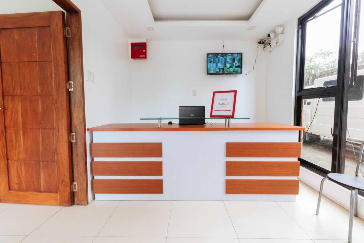 Reddoorz Plus Near Commonwealth Regalado Quezon City Esterno foto